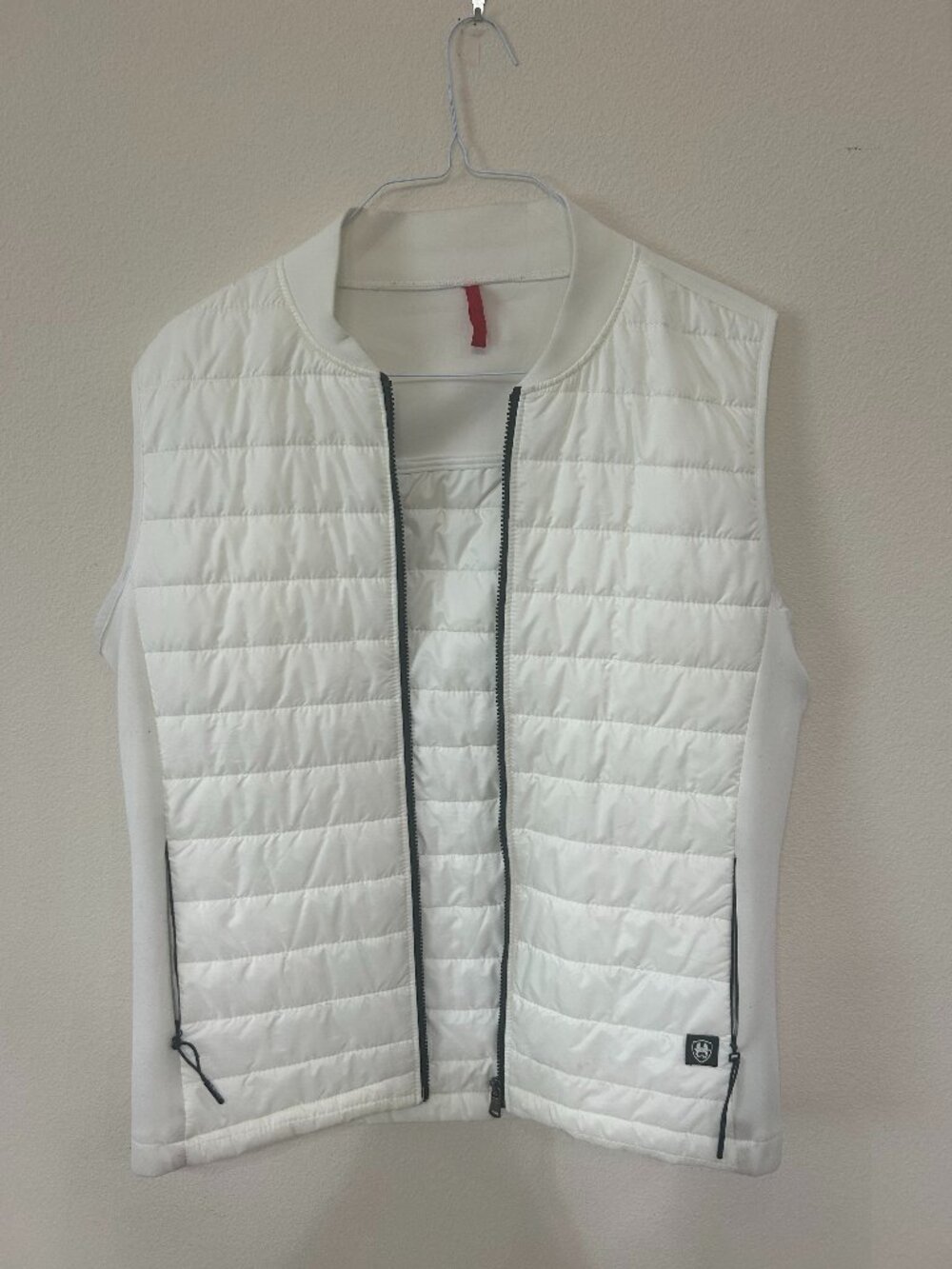 RNT23 Men's White Quilted Puffer Vest